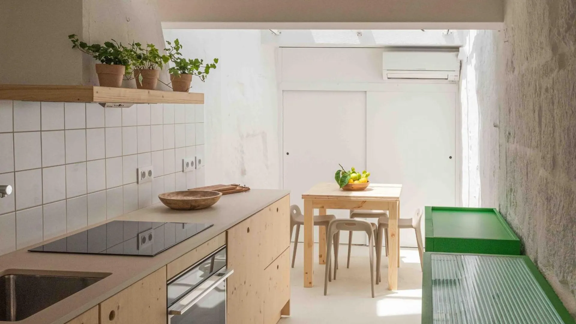 Pere Alcantara 40, 3 Bedroom House, Ciutadella 0*, 休达德亚