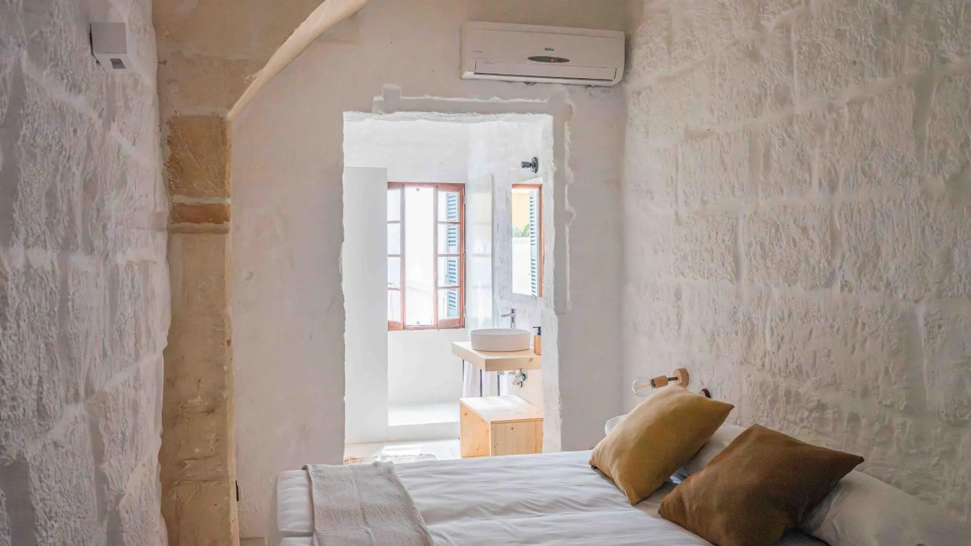 Pere Alcantara 40, 3 Bedroom House, Ciutadella